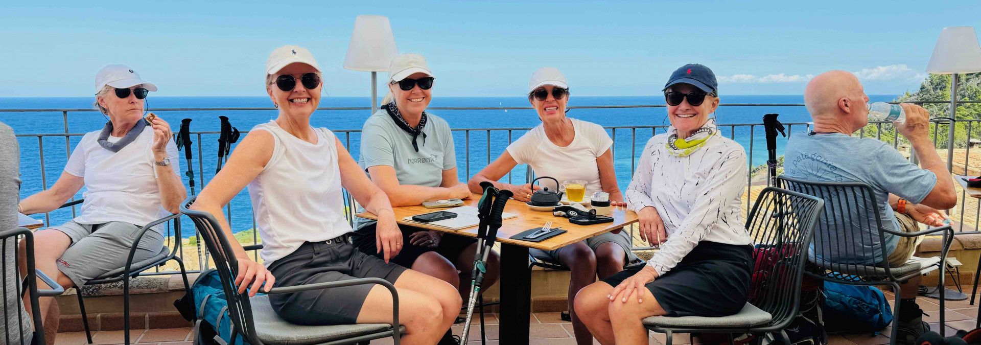 Coffee and cake by the sea. There are gorgeous cafes along our hiking route. 